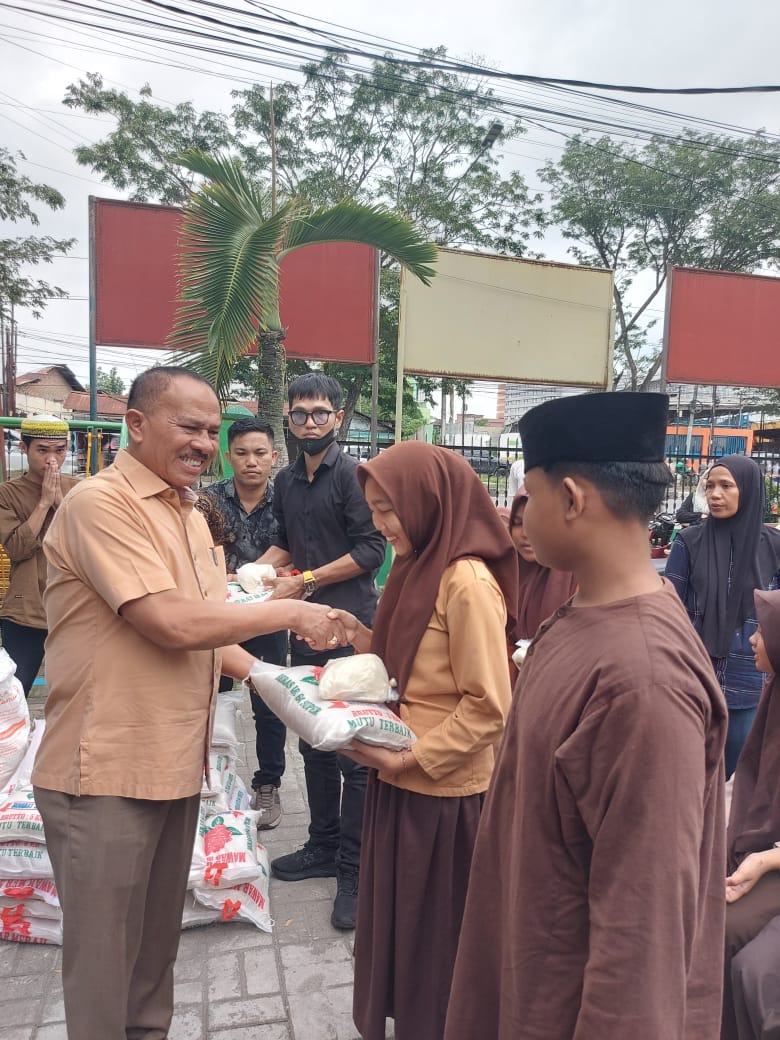 Kombes Maruli Siahaan Mengunjungi Panti Asuhan Yayasan Zending Islam Indonesia.